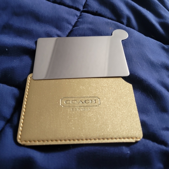 NIB GOLD LEATHER CASE W STAINLESS STEEL MIRROR. Unbreakable COACH Promo item. - Picture 3 of 6